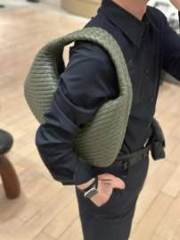 Picture of Bottega Veneta Handbags _SKUfw221783781fw